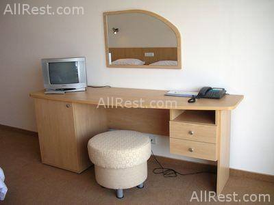 Holiday Beach Hotel 5